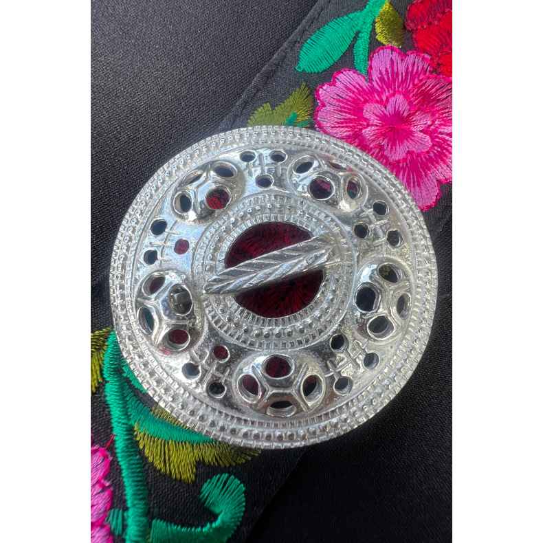 Brosje til bunad og festdrakt - Konstanse - Blank