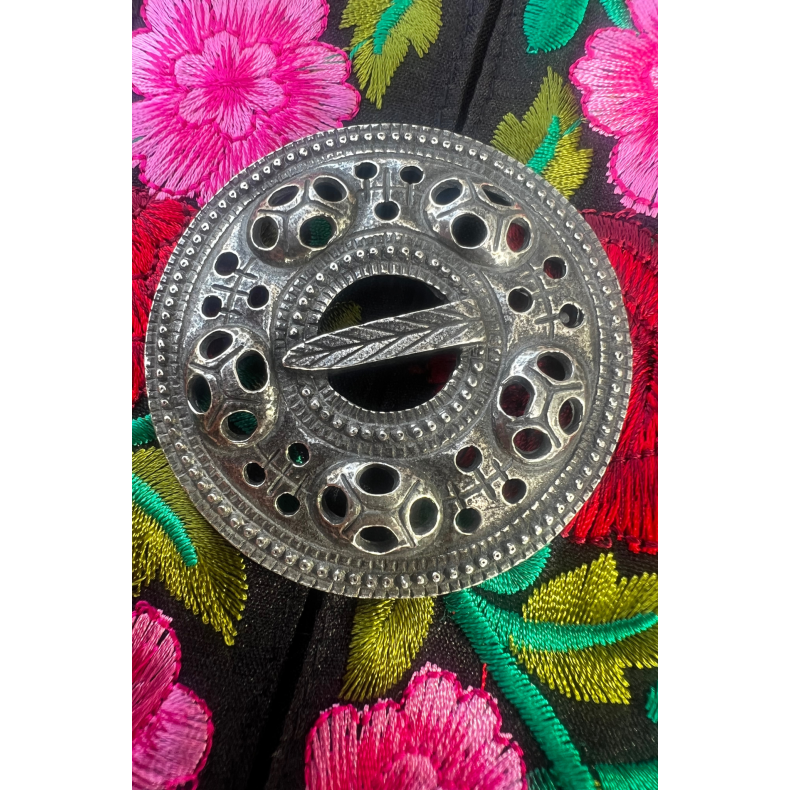 Brosje til bunad og festdrakt - Konstanse - Oksidert